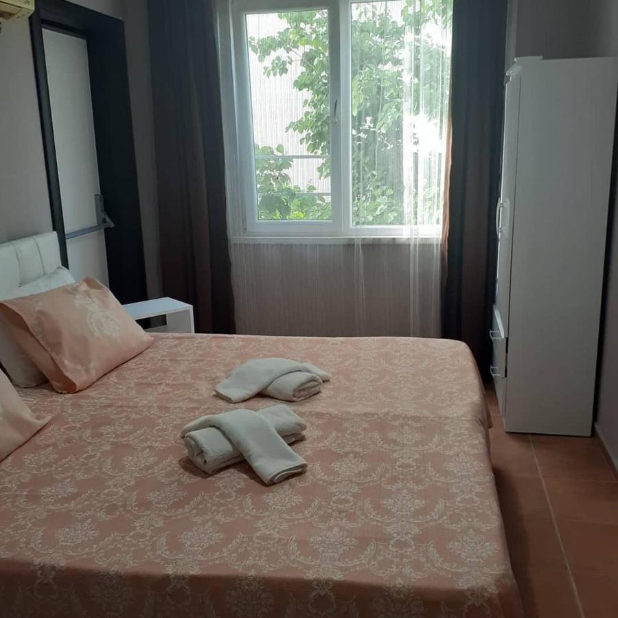 Tunç Apart Otel *